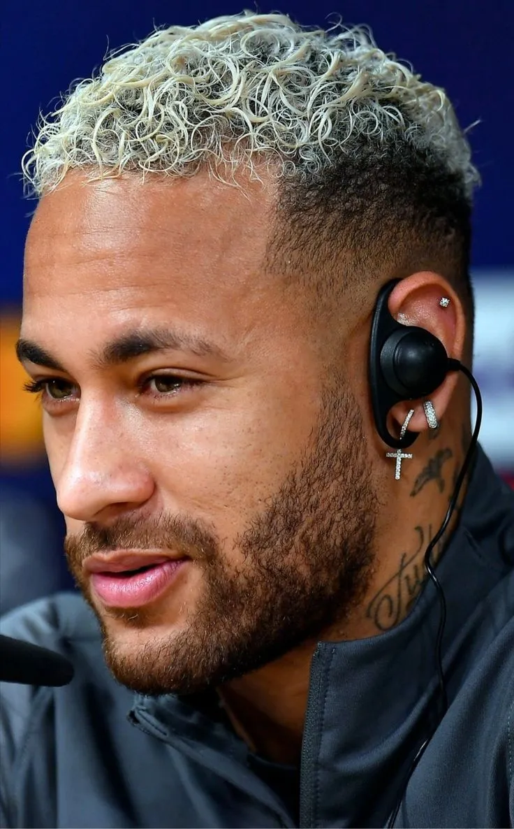 Neymar's Short curly hairstyle